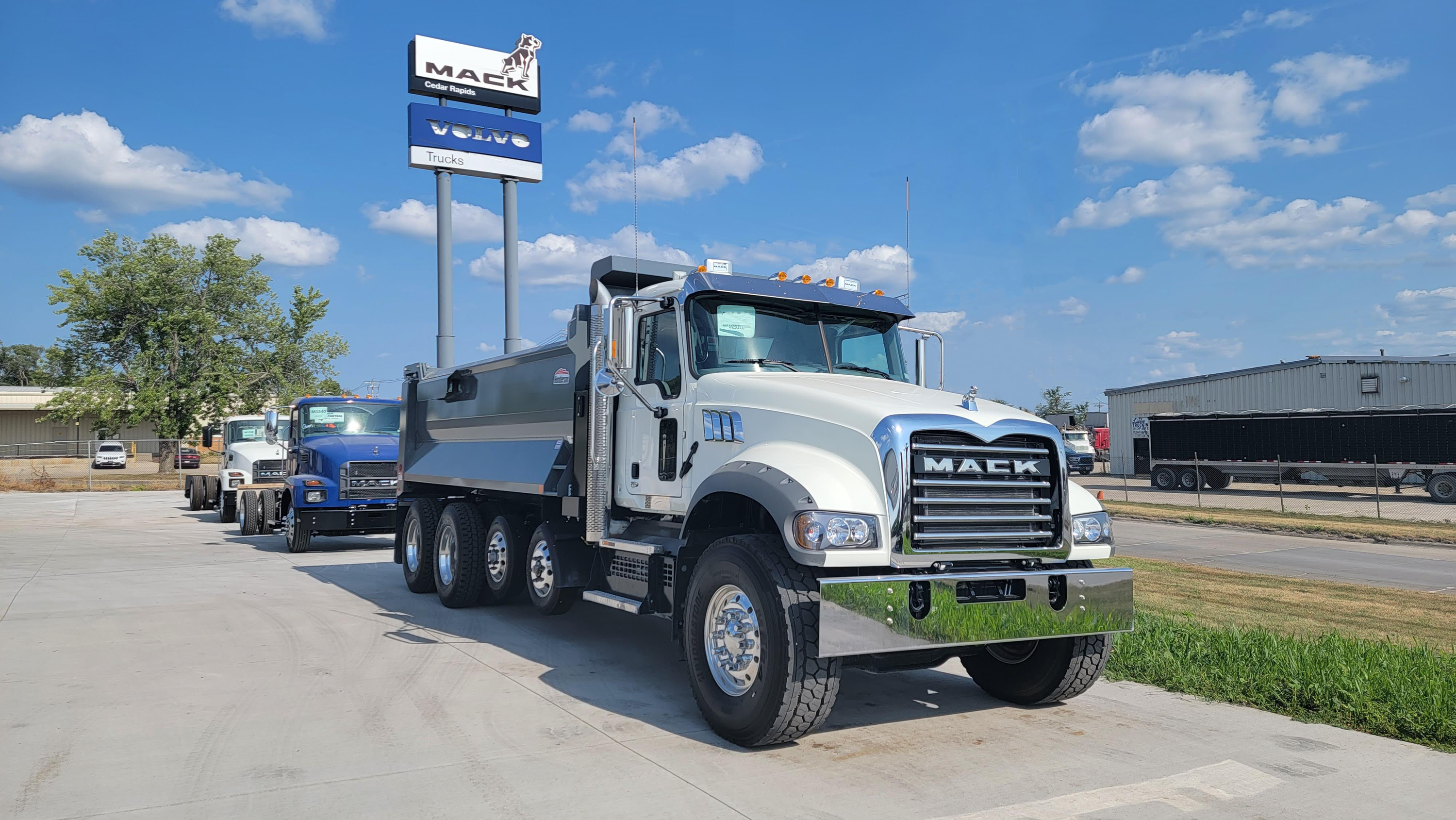 GATR Truck Center in Cedar Rapids, Iowa 